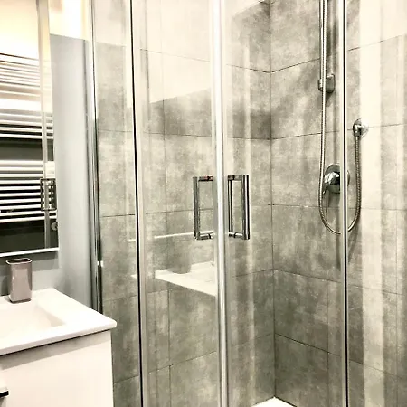 Gemini Pensión Roma